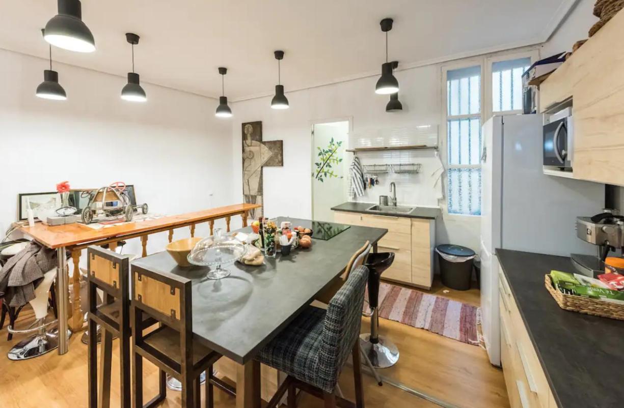 Encomienda Guest House Мадрид Екстериор снимка