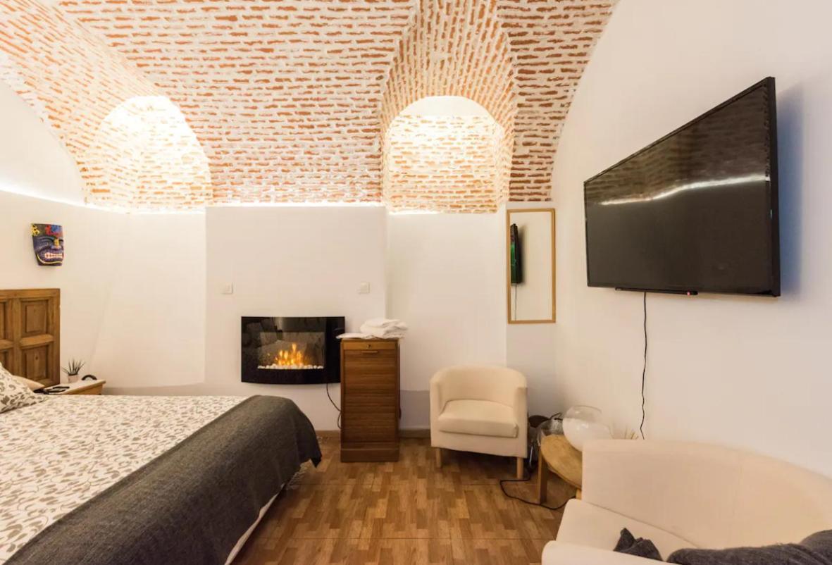 Encomienda Guest House Мадрид Екстериор снимка