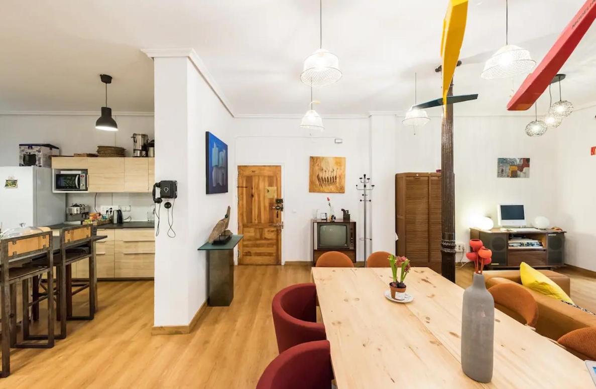 Encomienda Guest House Мадрид Екстериор снимка