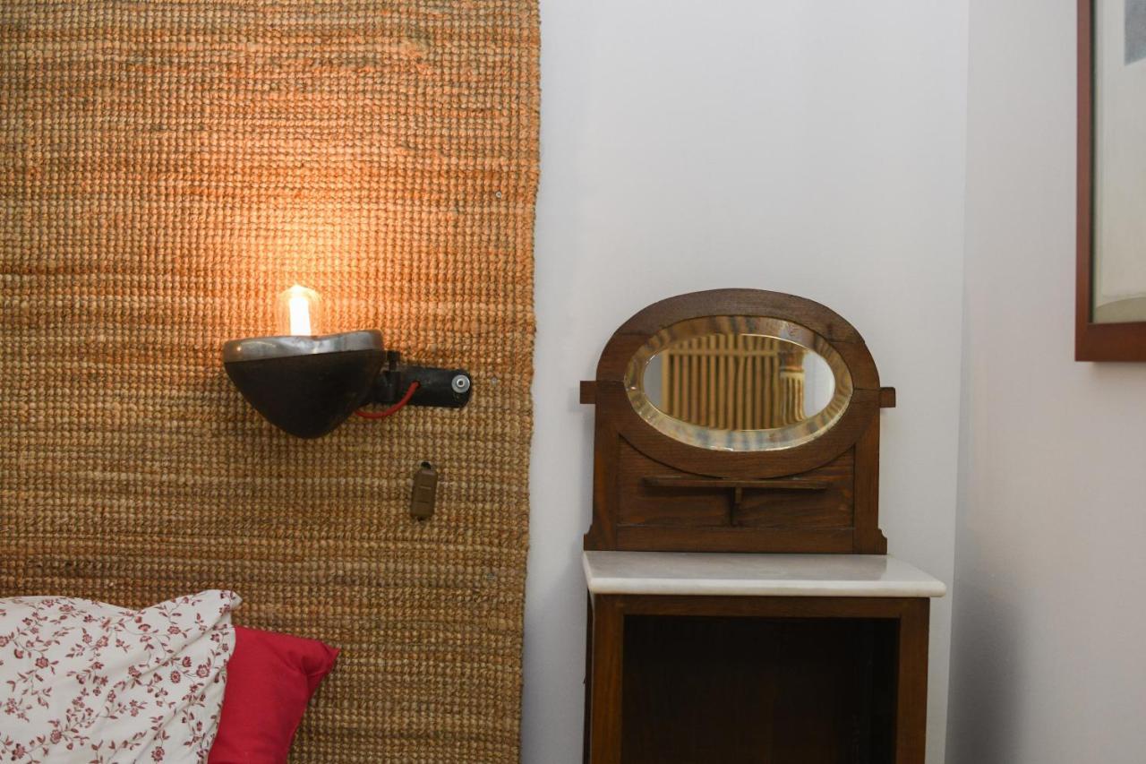 Encomienda Guest House Мадрид Екстериор снимка